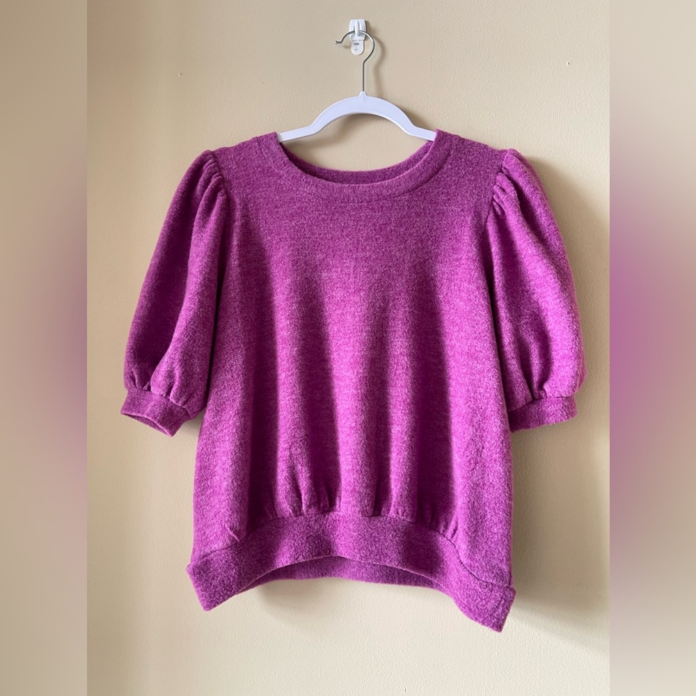 ZENNA Women's Purple short sleeve,
Puff shoulder lightweight Sweater top